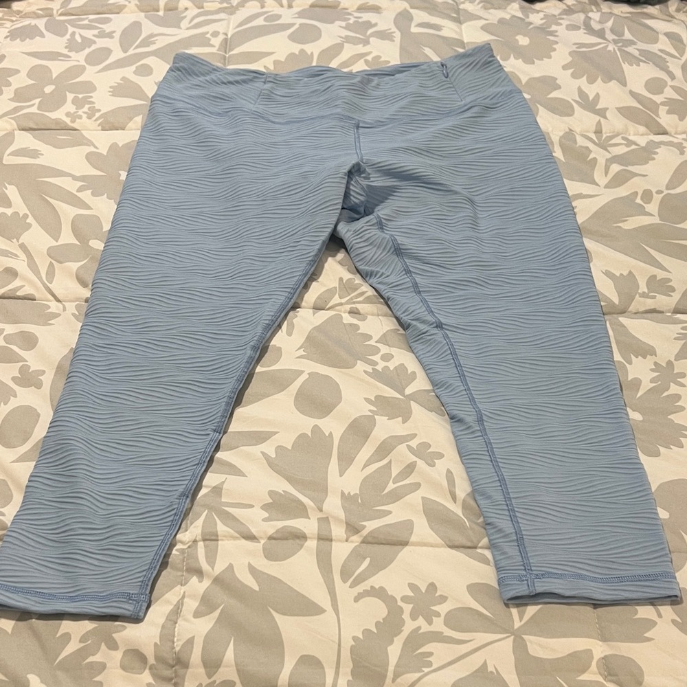 CALIA by Carrie Underwood Textured Light Blue Crop Leggings